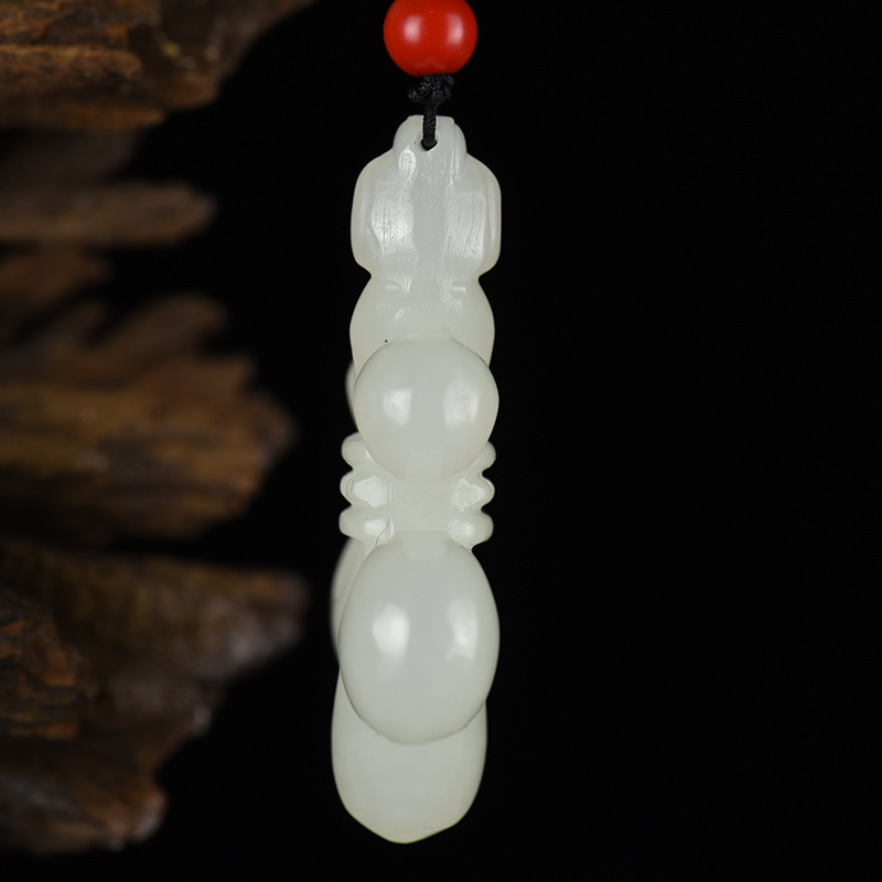 和田白玉吊坠-红掌柜