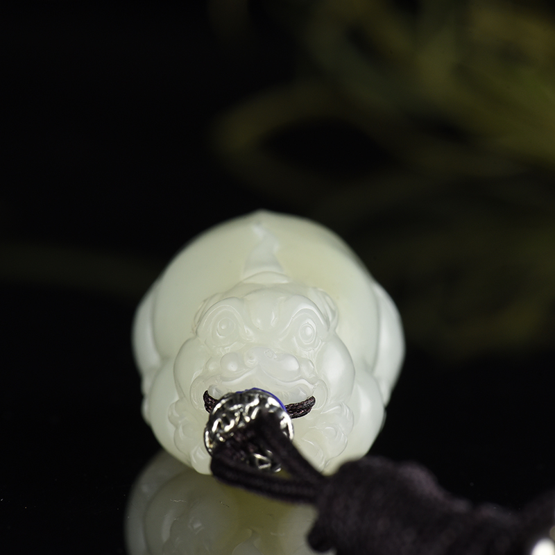 新疆山料和田玉吊坠-红掌柜