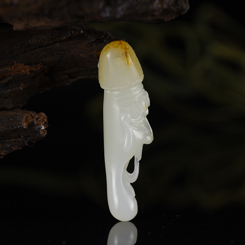 天然山料和田玉吊坠-红掌柜