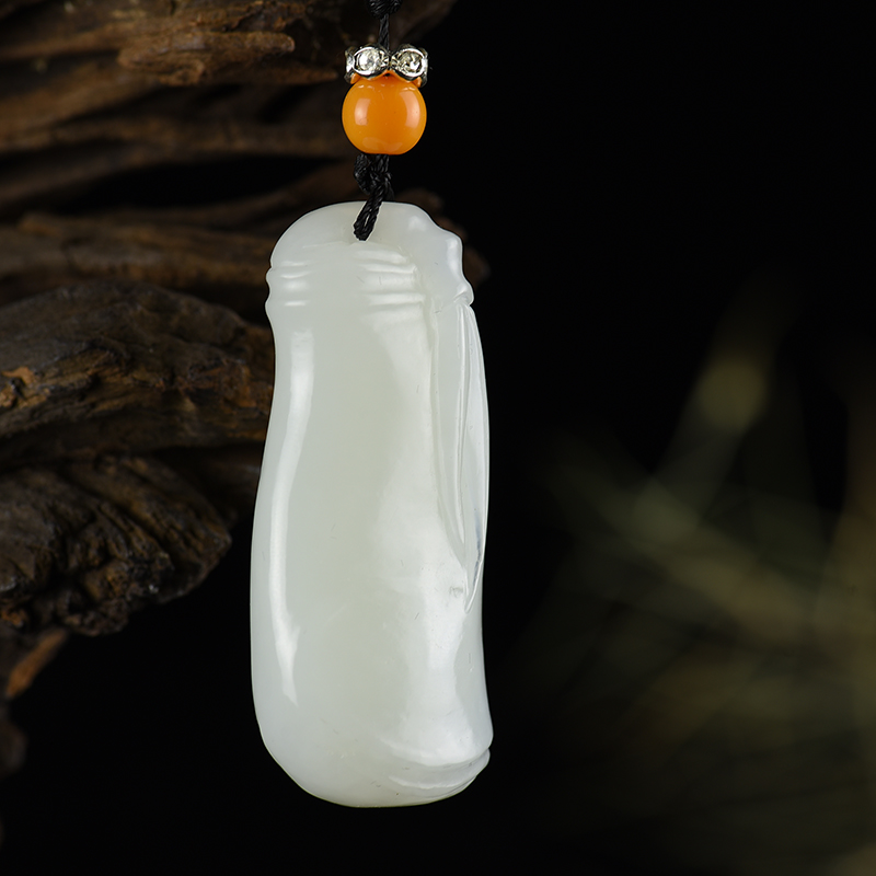 和田白玉节节高升吊坠-红掌柜