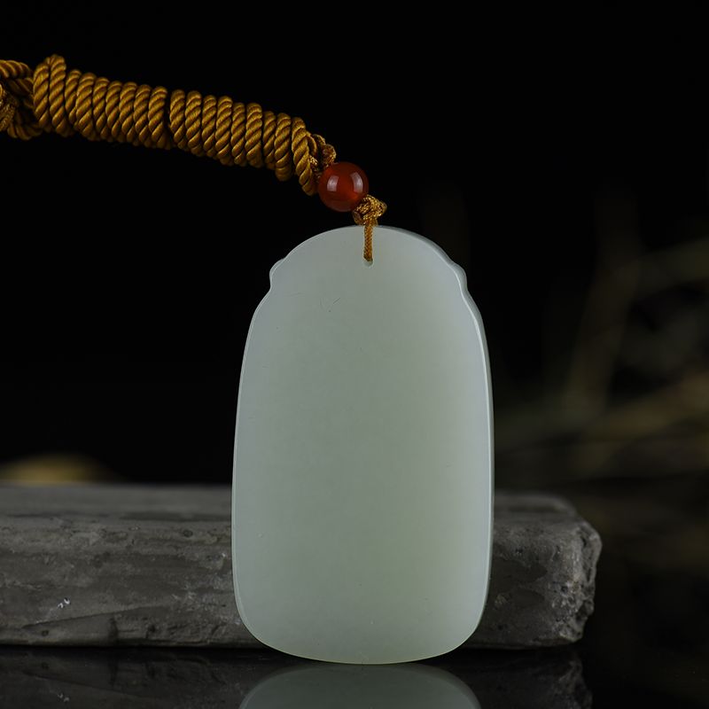 新疆天然和田白玉芳草蝶舞吊坠-红掌柜