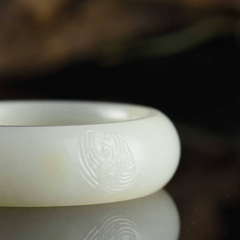 籽料和田白玉扁镯-红掌柜