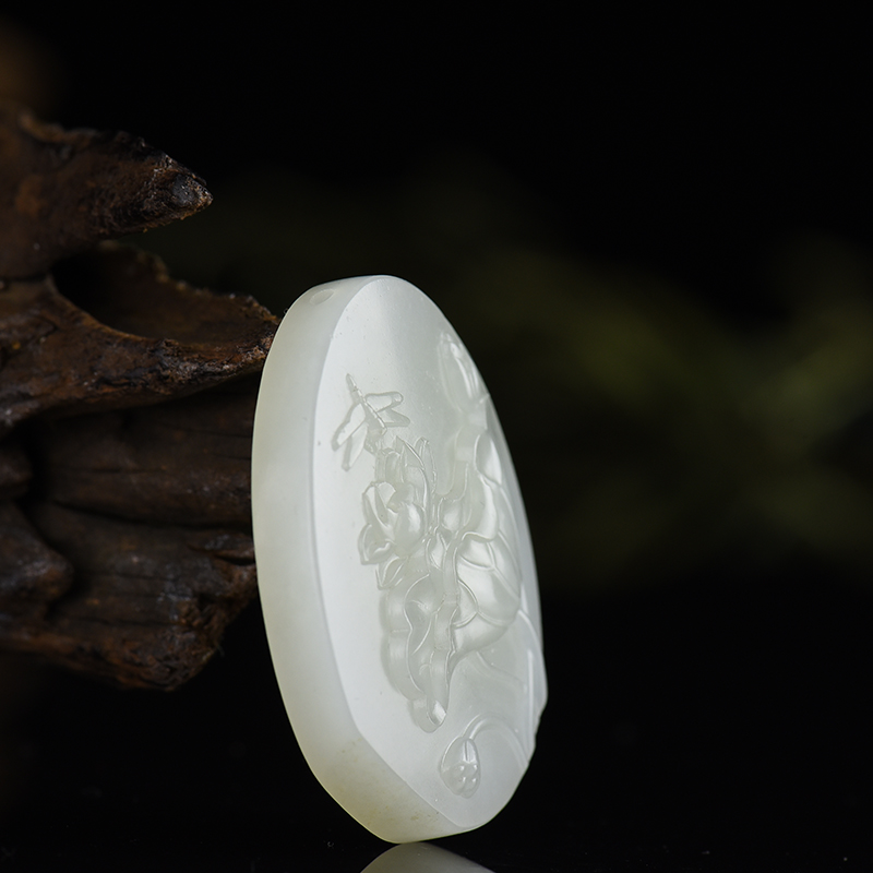 新疆籽料和田白玉亭亭玉立吊坠-红掌柜