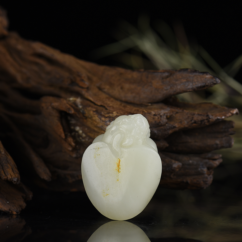 籽料和田白玉荣归吊坠-红掌柜