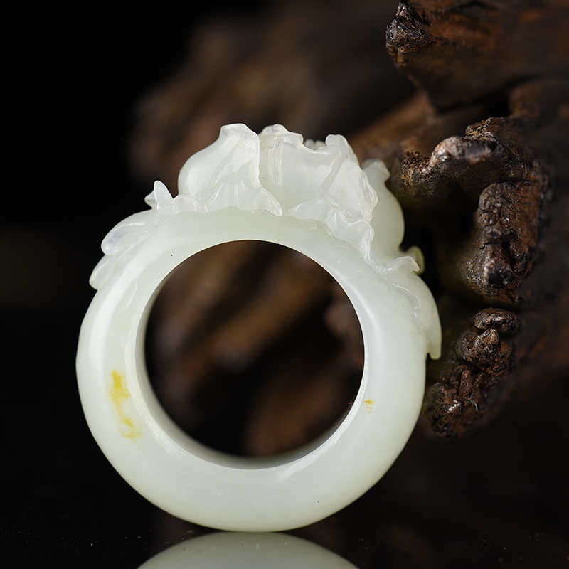 籽料和田白玉花开富贵扳指-红掌柜