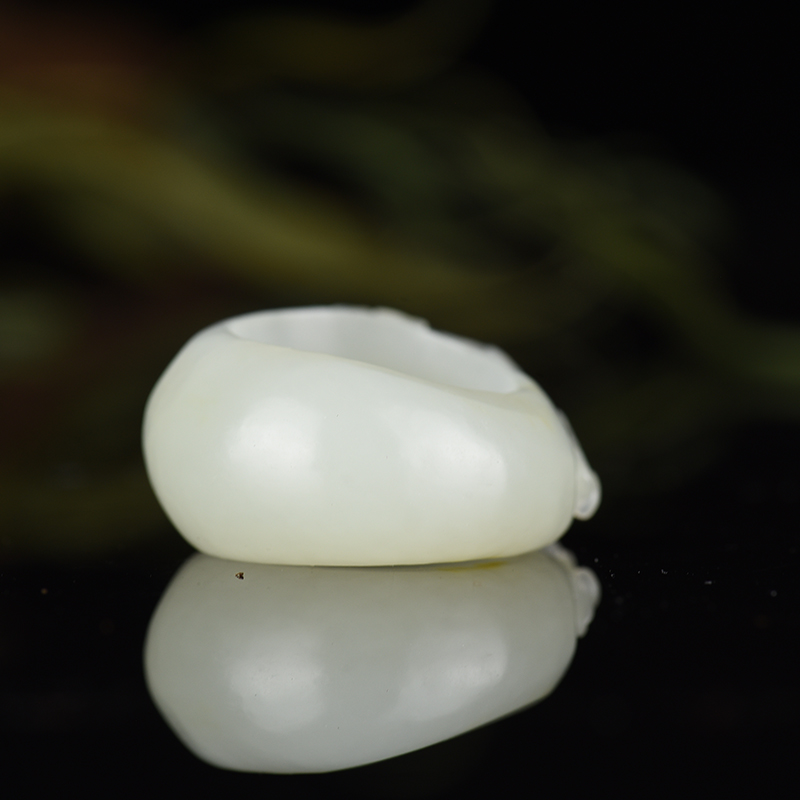 新疆和田白玉花开富贵扳指-红掌柜