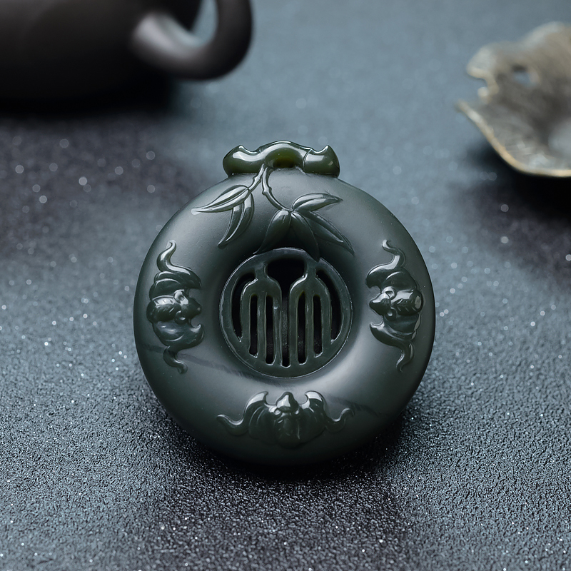 山料和田青玉祝福吊坠-红掌柜