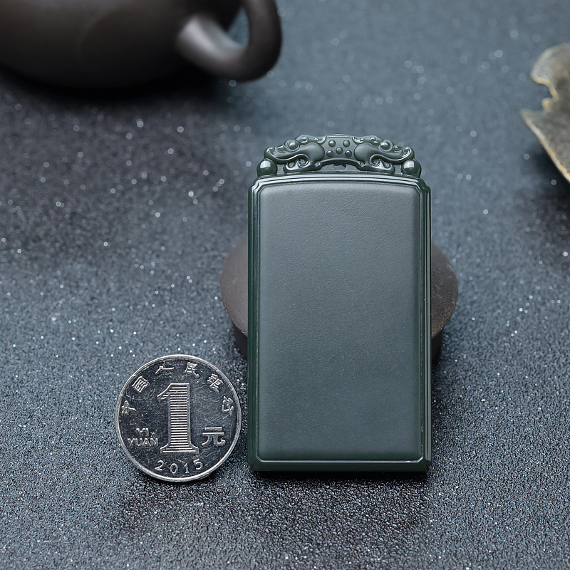 山料和田青玉平安无事牌吊坠-红掌柜