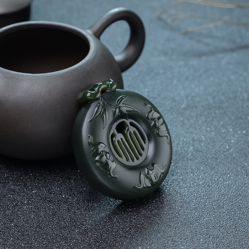 山料和田青玉吊坠-红掌柜