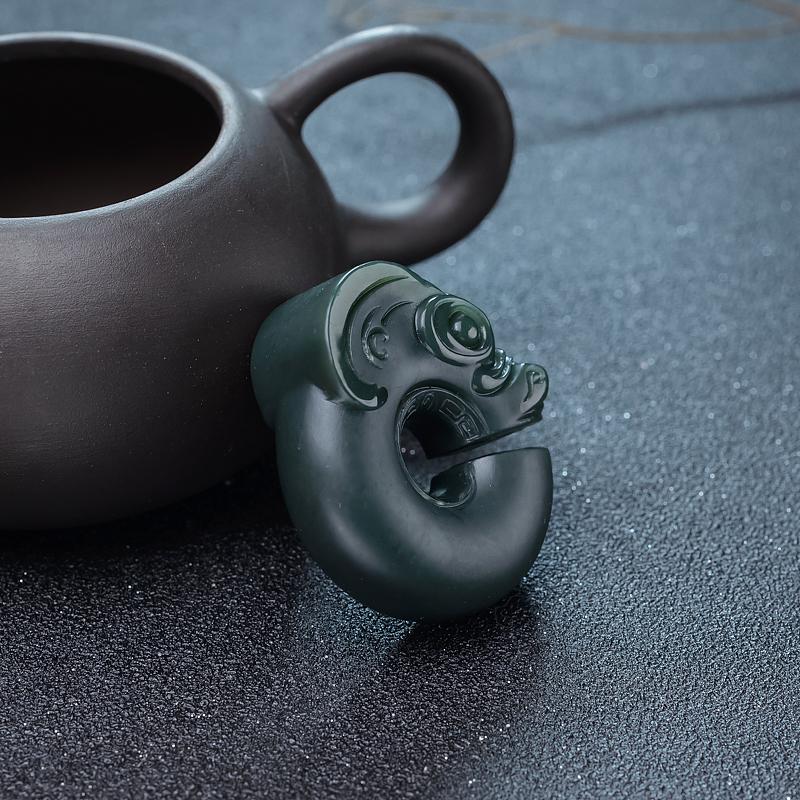 山料和田青玉吊坠-红掌柜