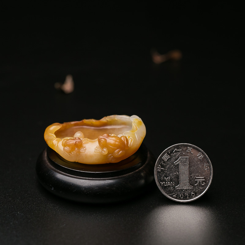 和田玉荷塘情趣香插-红掌柜