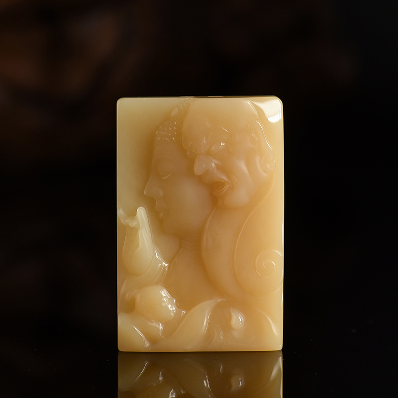 籽料鸡油黄黄龙玉一念之间吊坠-红掌柜