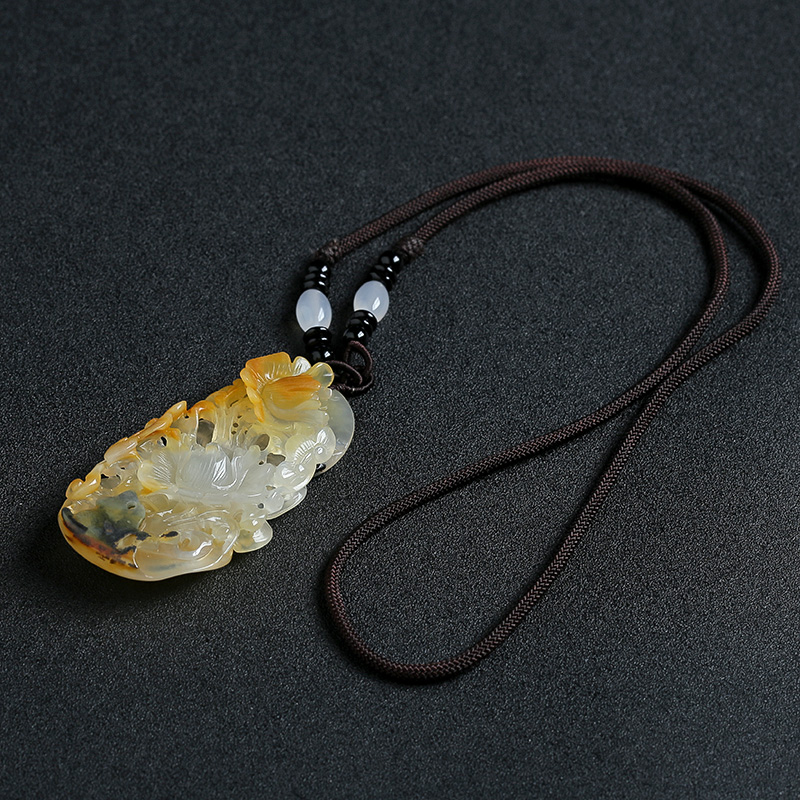 天然黄龙玉挂件-红掌柜