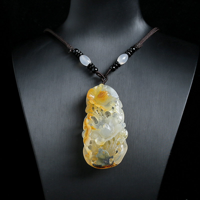 天然黄龙玉挂件-红掌柜