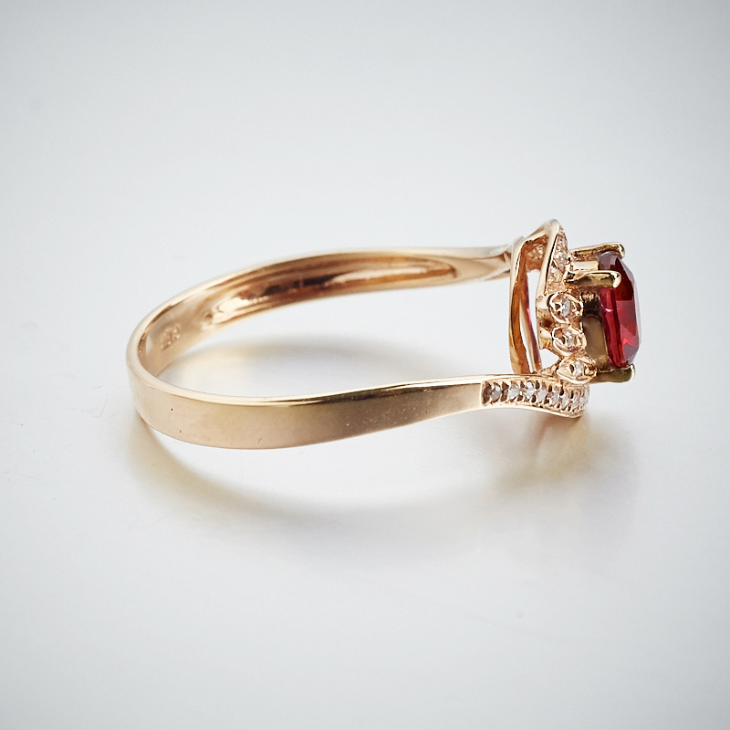 金镶钻红宝石戒指 - 红掌柜