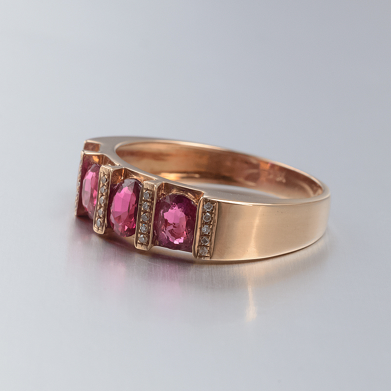 18K金镶钻红宝石戒指 - 红掌柜