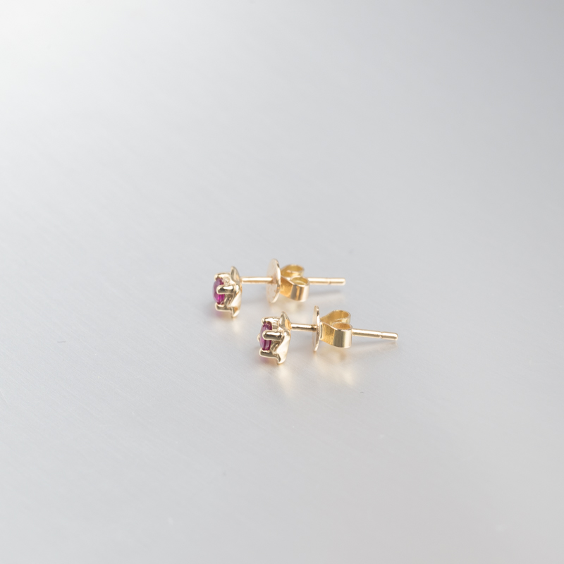 18K金镶钻天然红宝石耳钉-红掌柜