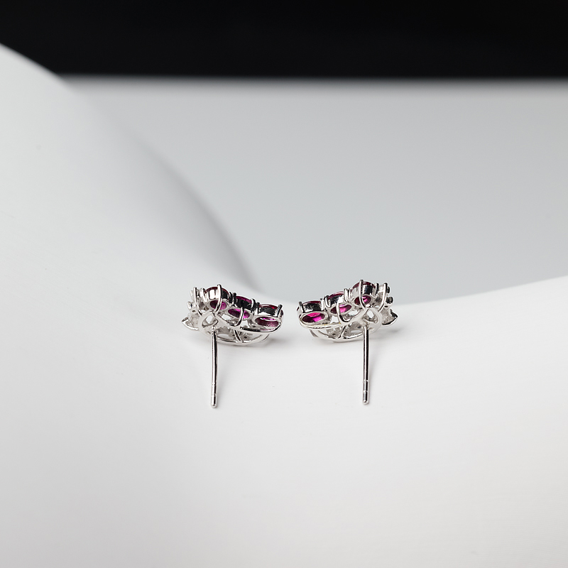 18K金镶钻缅甸红宝石耳钉-红掌柜