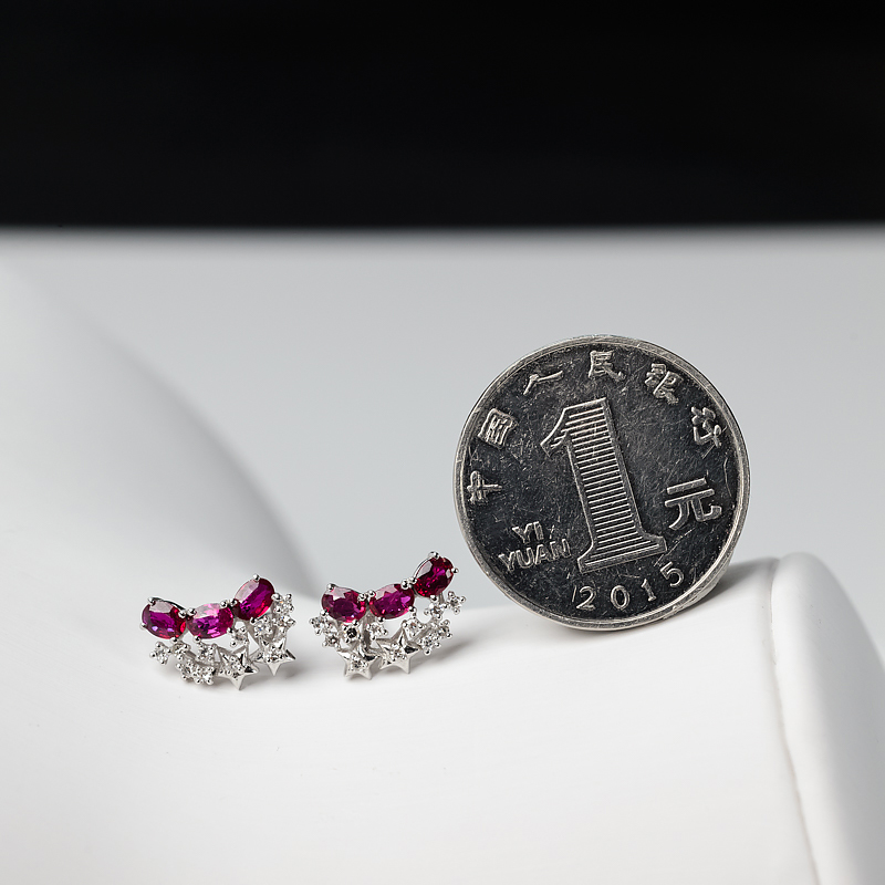 红宝石耳钉-红掌柜