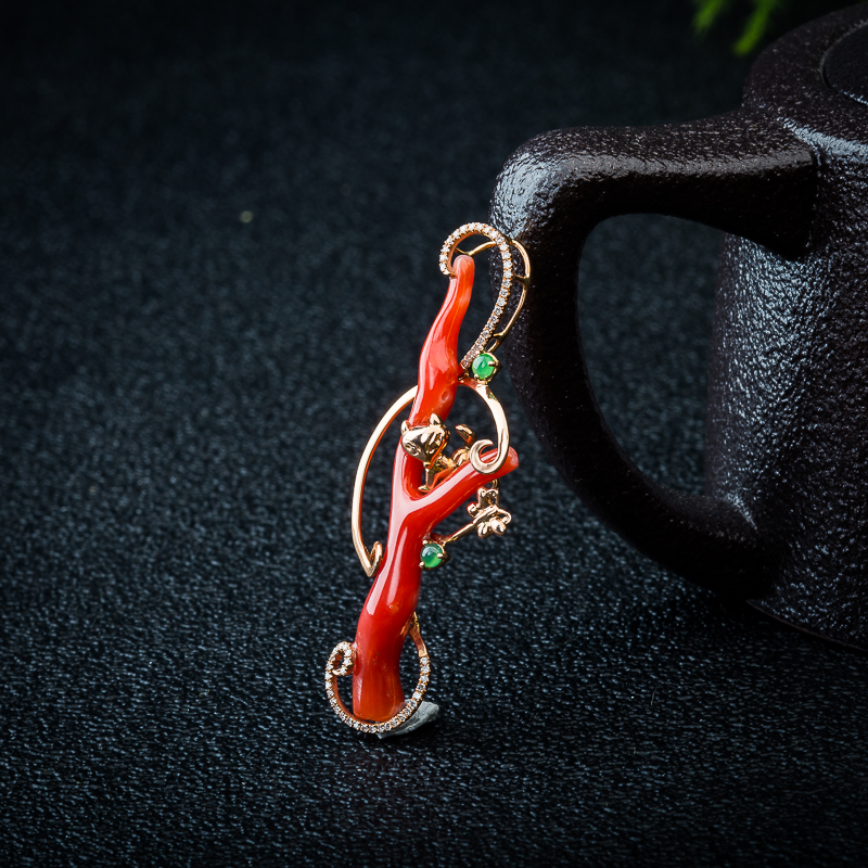 18K天然红珊瑚原枝吊坠-红掌柜