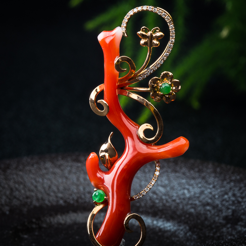 18K台湾阿卡正红珊瑚原枝吊坠-红掌柜