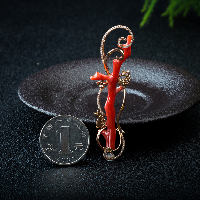 18K天然台湾阿卡正红珊瑚原枝吊坠-红掌柜