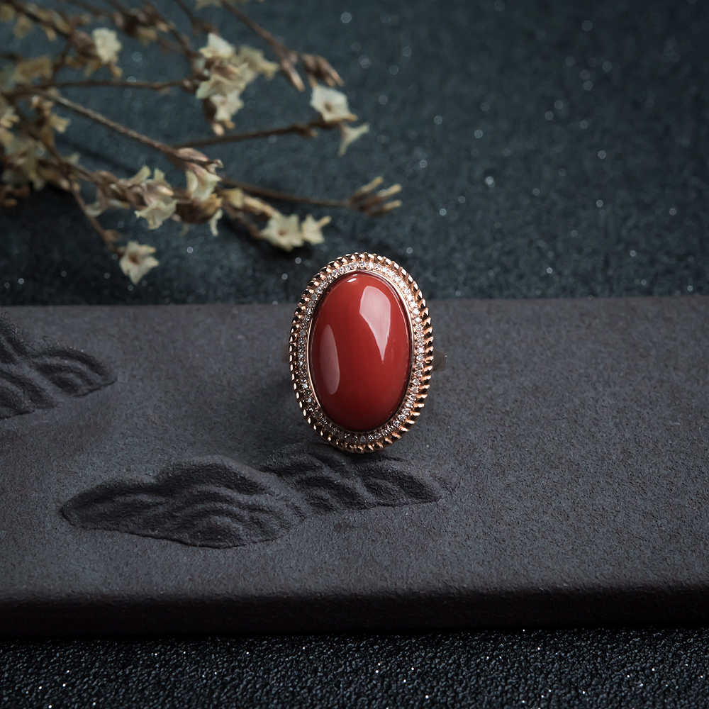 18K金镶钻沙丁朱红珊瑚戒指-红掌柜