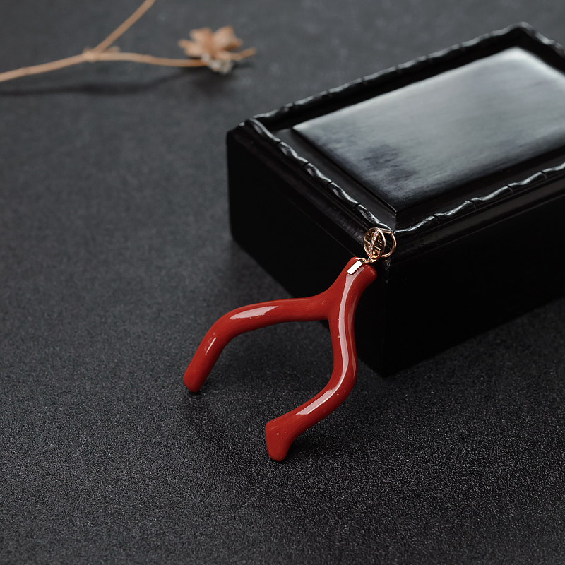 金镶钻沙丁正红珊瑚吊坠-红掌柜