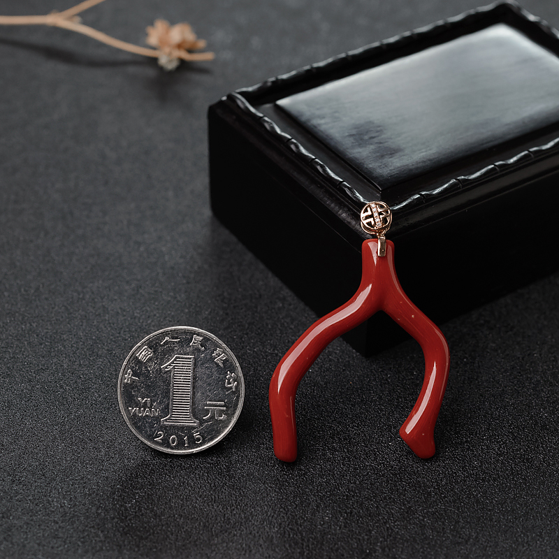 天然珊瑚吊坠-红掌柜