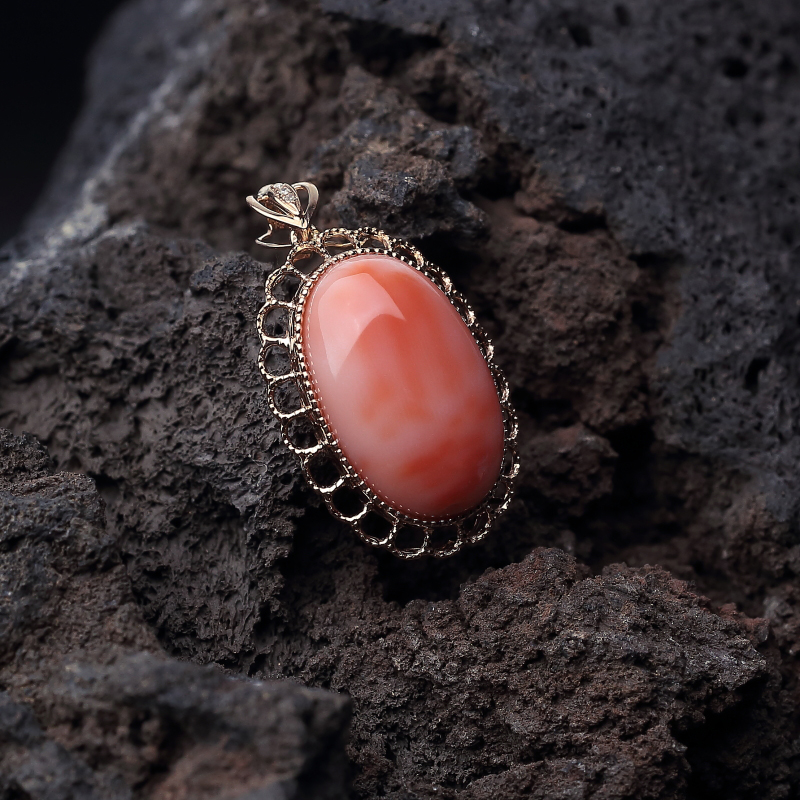 18K金镶钻MISU粉红珊瑚吊坠-红掌柜