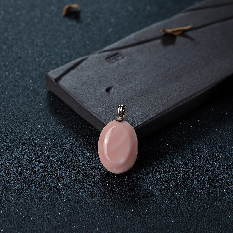 18K金镶深水粉红珊瑚吊坠-红掌柜