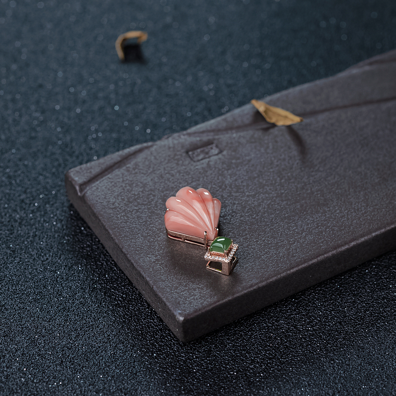 深水红珊瑚吊坠-红掌柜