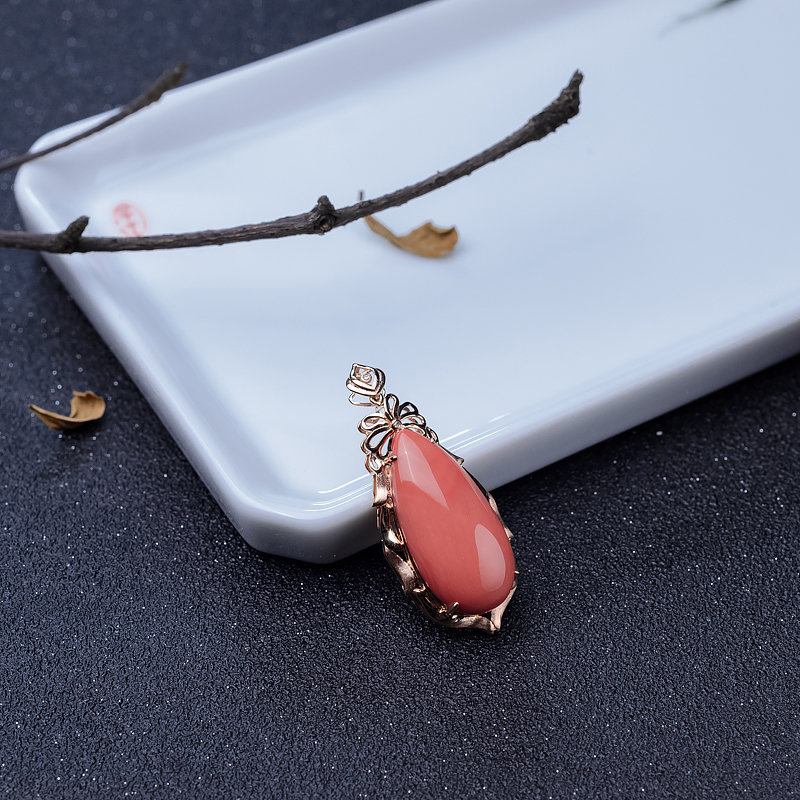 MOMO橘色珊瑚水滴吊坠-红掌柜