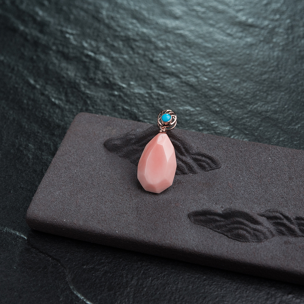 18K深水粉红珊瑚吊坠-红掌柜