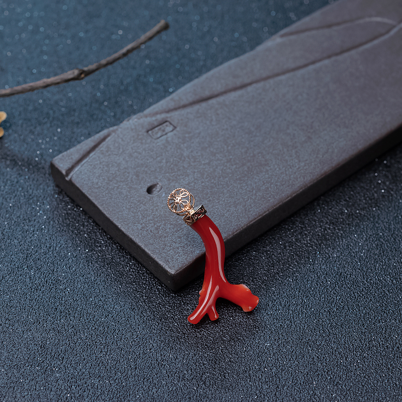阿卡正红珊瑚吊坠-红掌柜