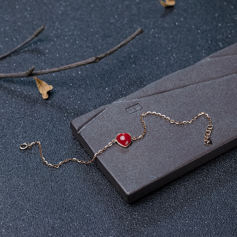 18K金镶阿卡珊瑚心形手链-红掌柜