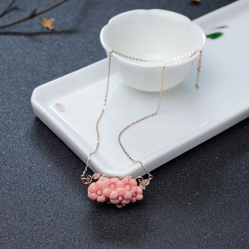 18K金镶钻MISU粉红珊瑚花锁骨链-红掌柜