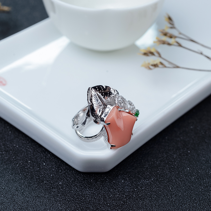 银镶珊瑚戒指-红掌柜