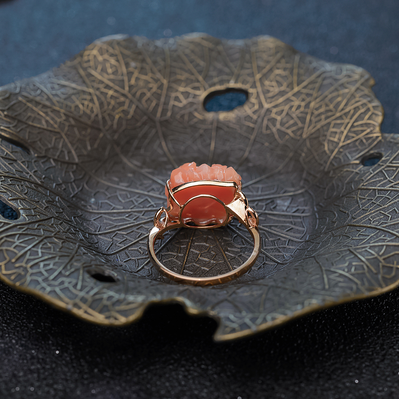 18K金镶钻台湾深水珊瑚花戒指-红掌柜