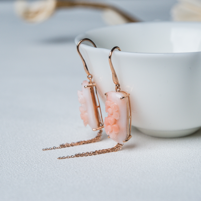 金镶深水珊瑚雕花耳坠-红掌柜