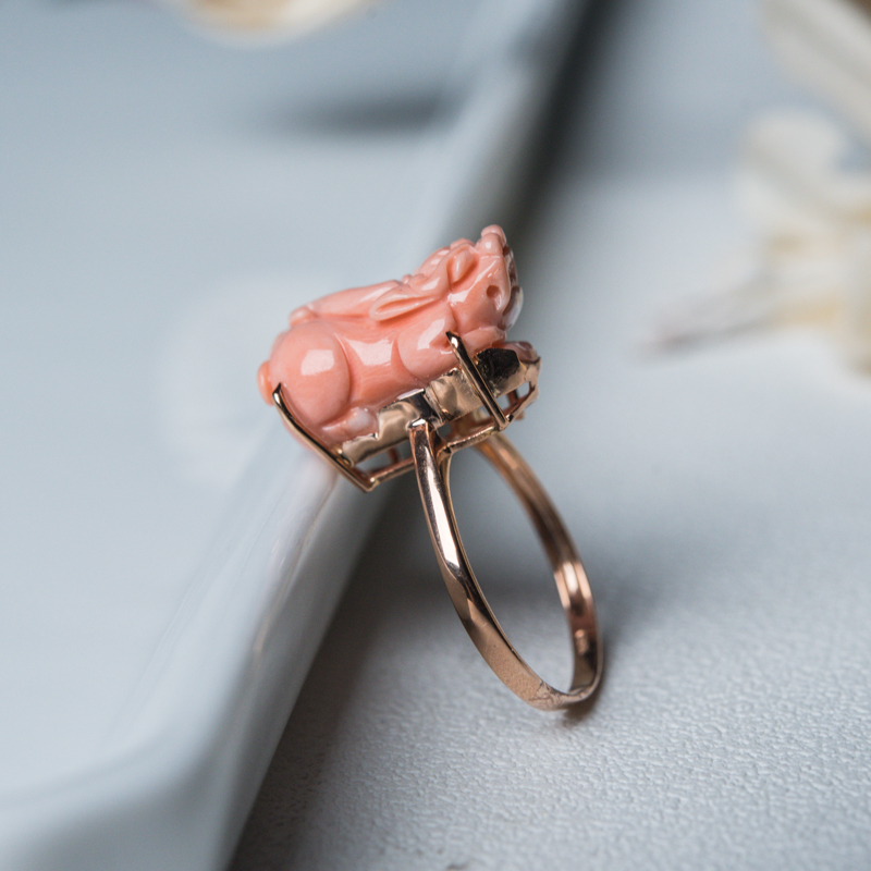 金镶深水珊瑚貔貅戒指-红掌柜