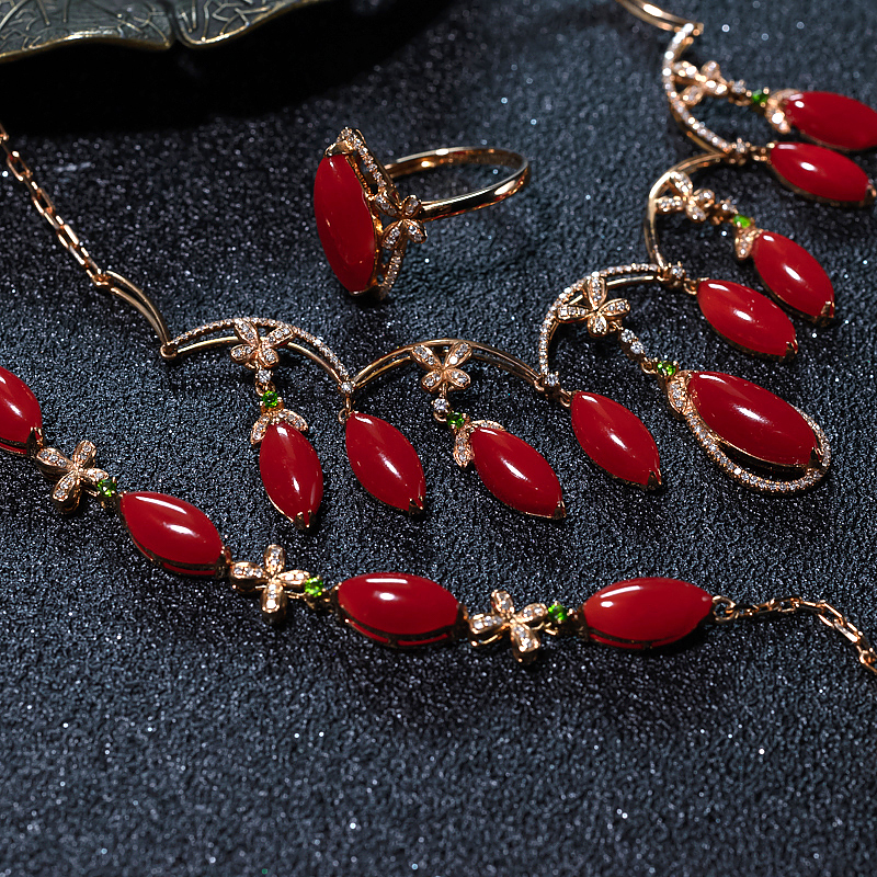 18K阿卡珊瑚耳坠-红掌柜