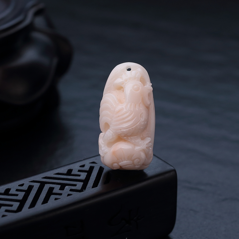 台湾天然深水粉色珊瑚鸡吊坠-红掌柜