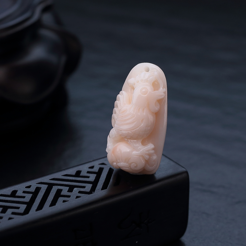 天然深水粉色珊瑚鸡吊坠-红掌柜