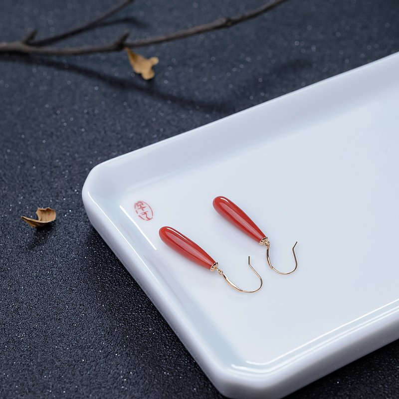 18K金镶沙丁珊瑚水滴耳坠-红掌柜