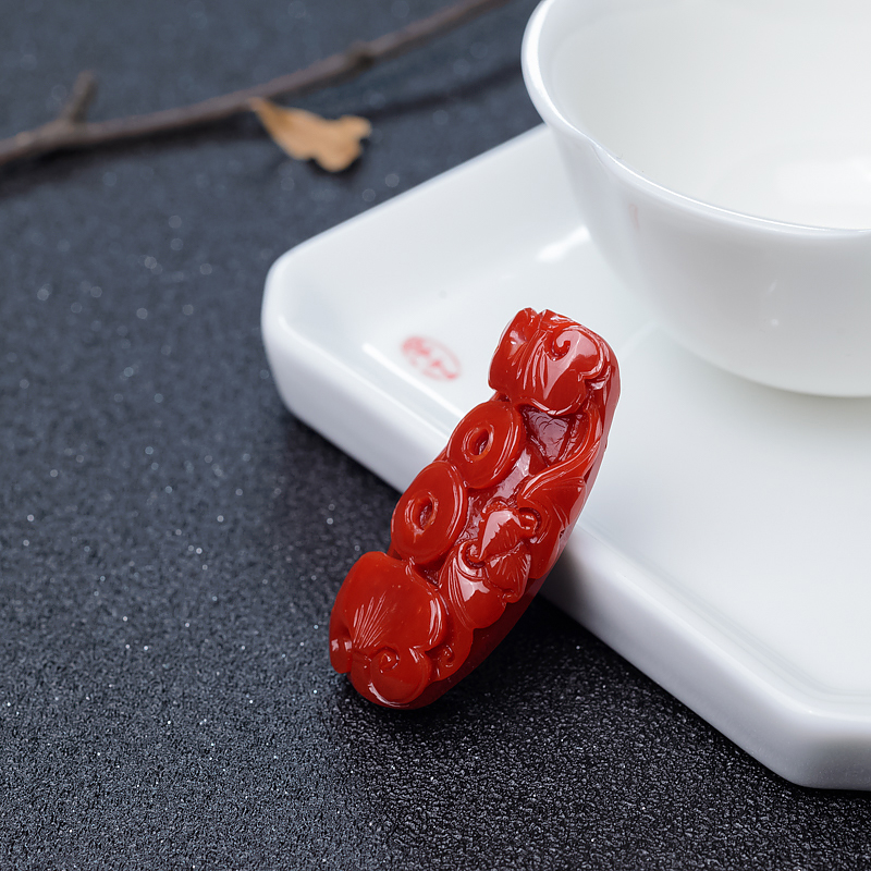 深红珊瑚如意吊坠-红掌柜