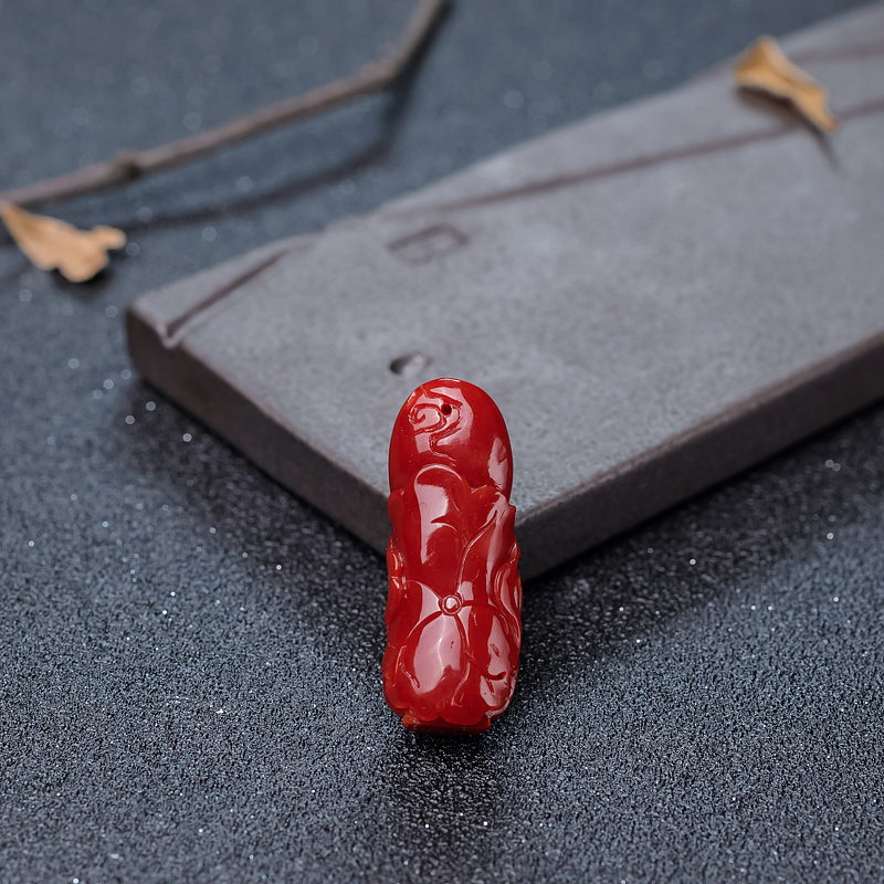 阿卡深红珊瑚吊坠-红掌柜