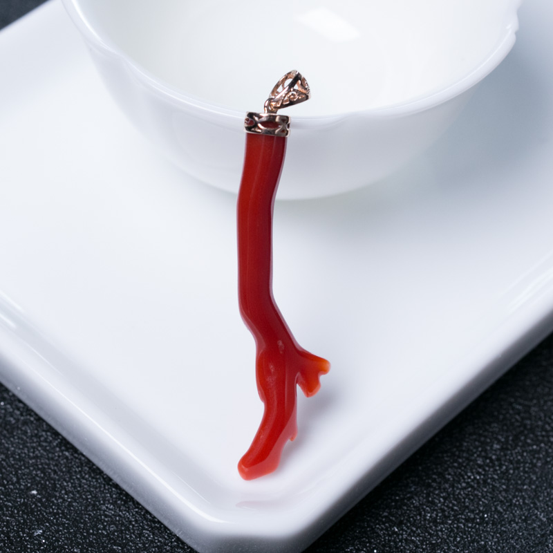 18K金镶日本天然阿卡珊瑚吊坠-红掌柜