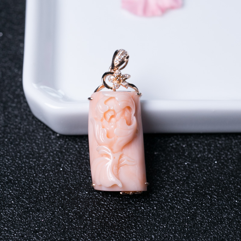 18K金镶钻台湾天然MISU珊瑚吊坠-红掌柜