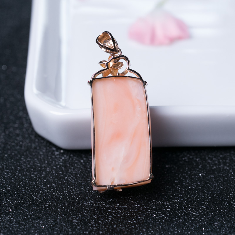 18K金镶钻台湾MISU珊瑚吊坠-红掌柜